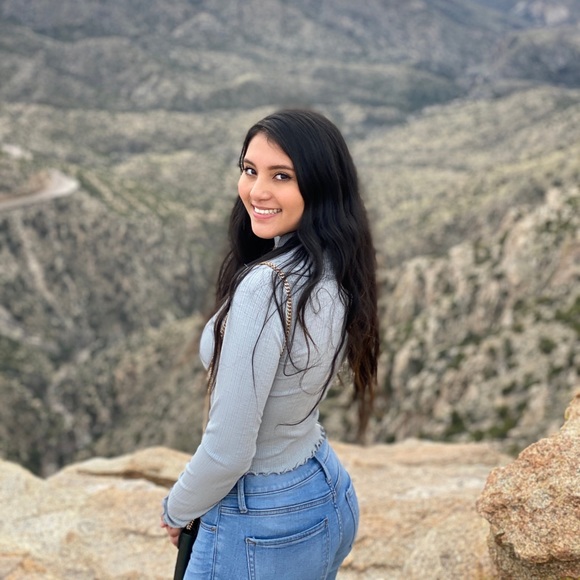 Meet your Posher, Dianne - Picture 2 of 5